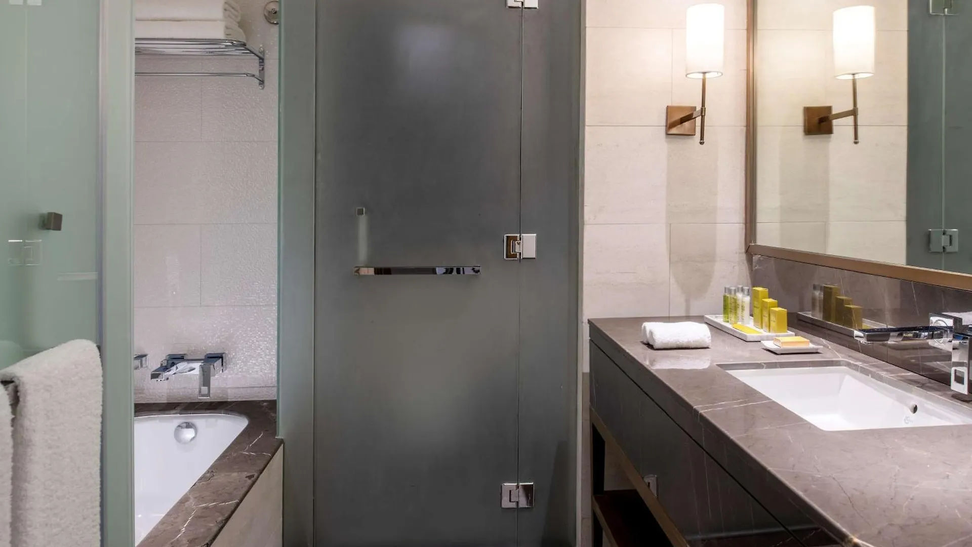 **** Hotel Doubletree Suites By Hilton - Riyadh Financial District Saudi Arabia